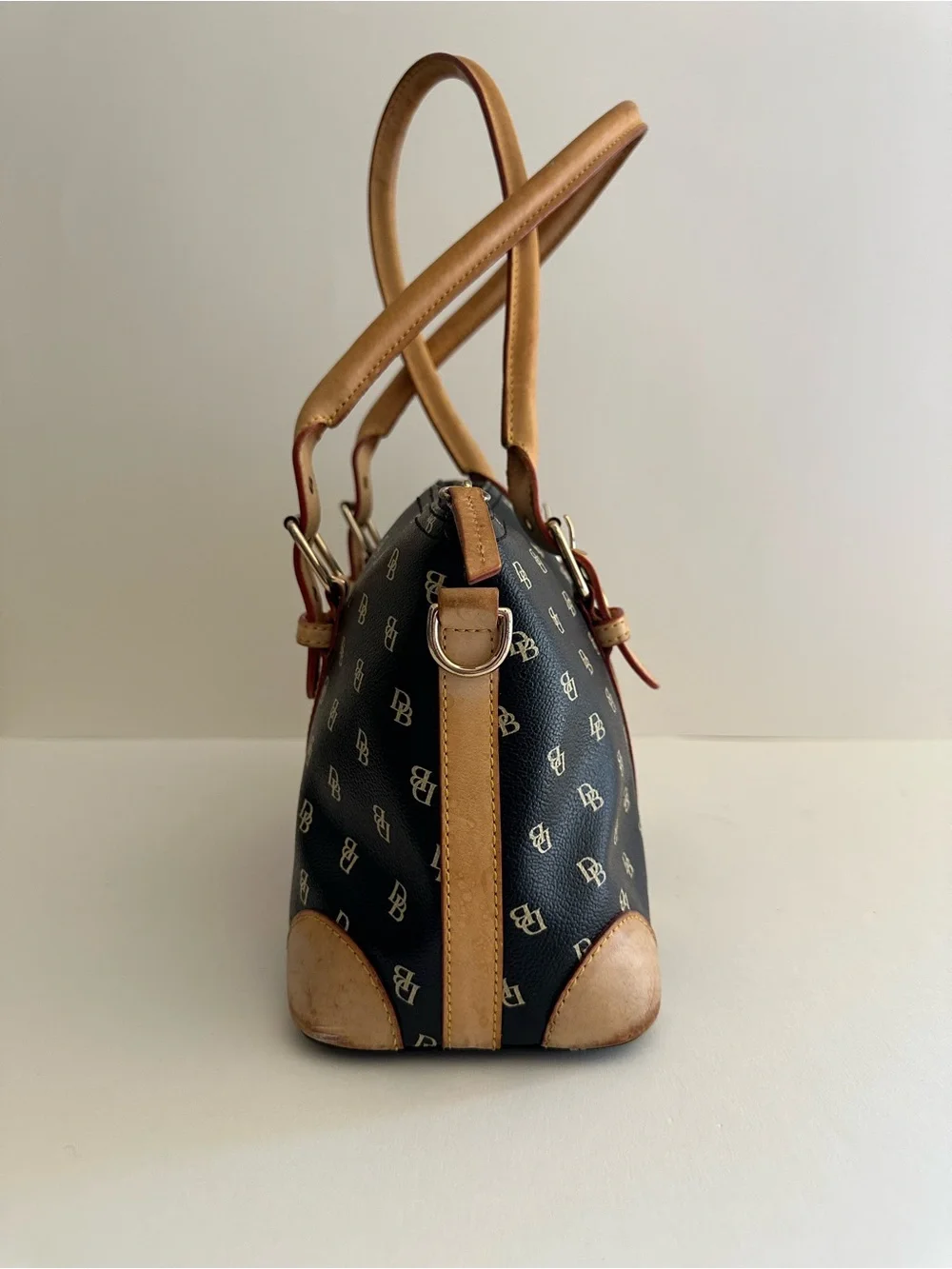 Dooney & Bourke good used